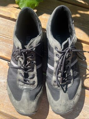 Tsubo Men's Gray and Black Mesh Lace-Up Sneakers